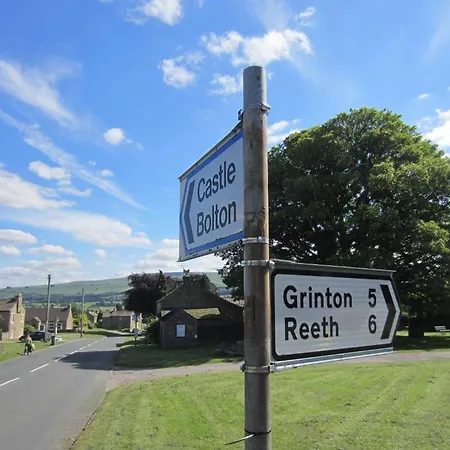 Bolton Arms Herberg 3*