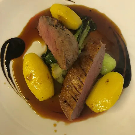Bolton Arms 3* Redmire