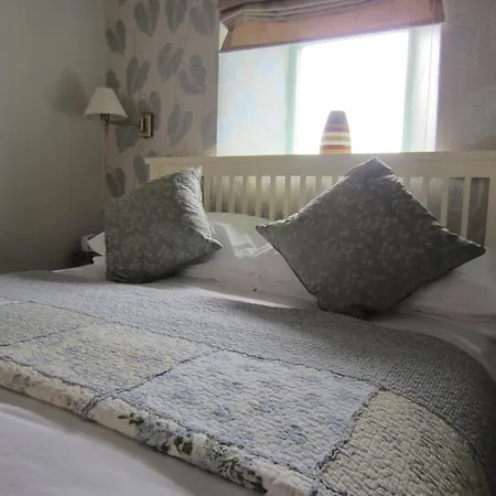 Bolton Arms Herberg 3*